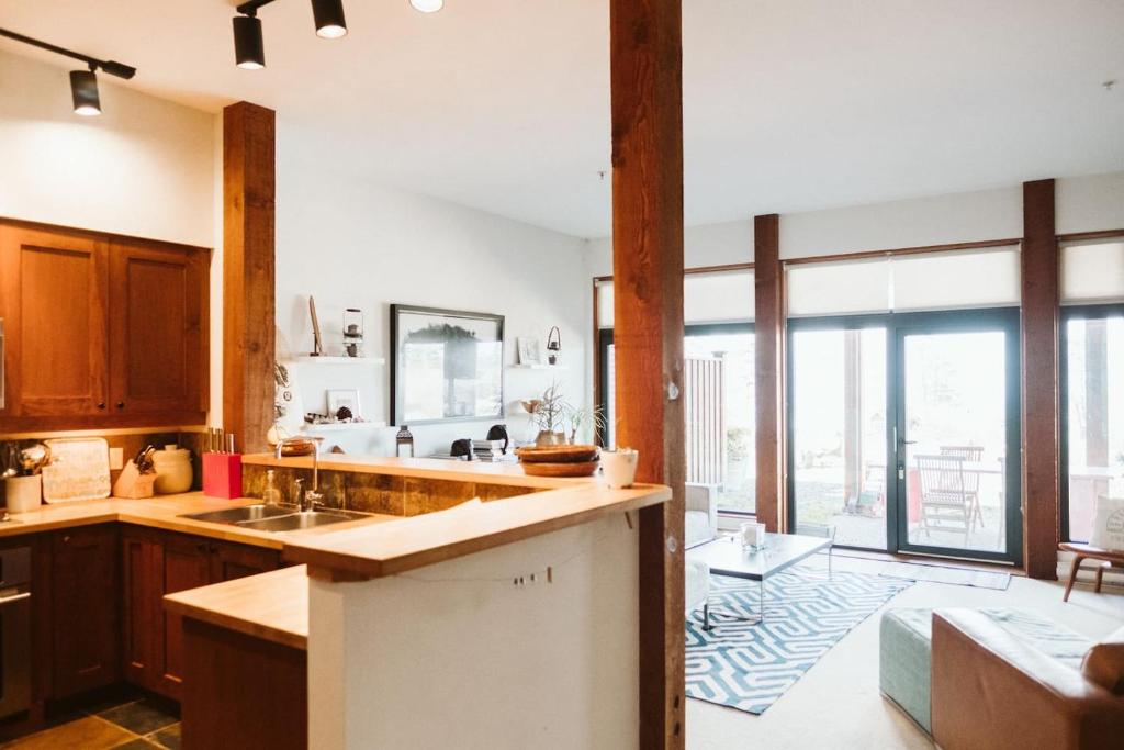 Pacific Soul Eco-Luxe Vacation Home photo 1