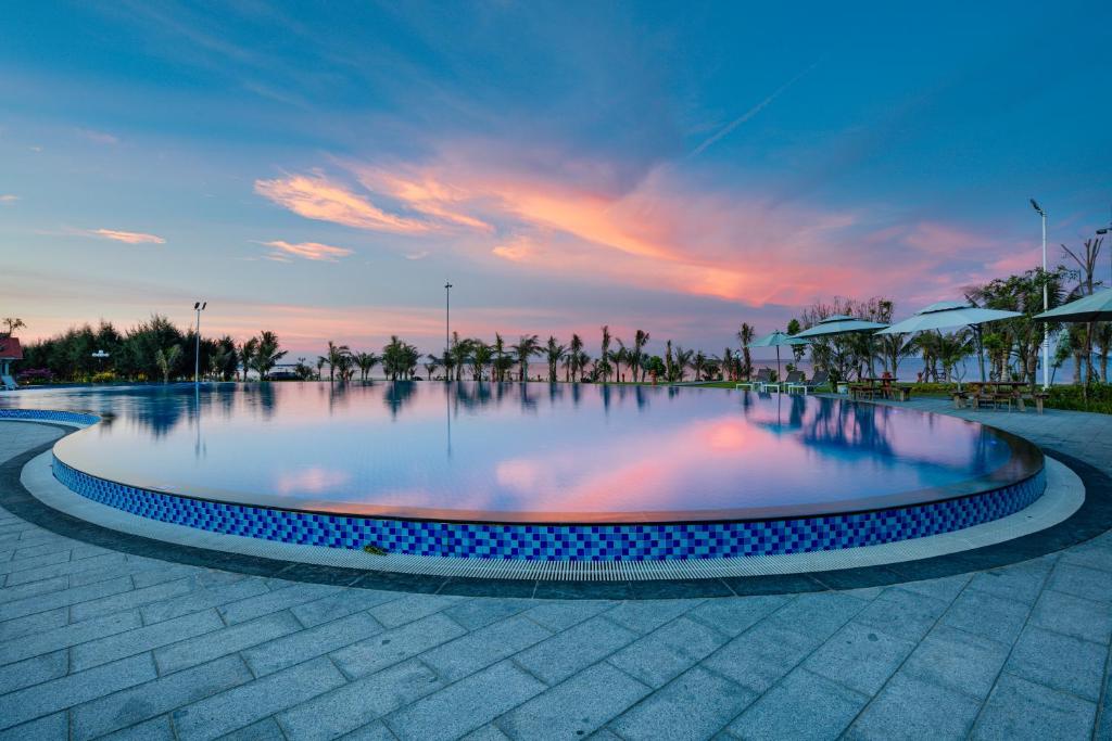 Vietstar Resort & Spa