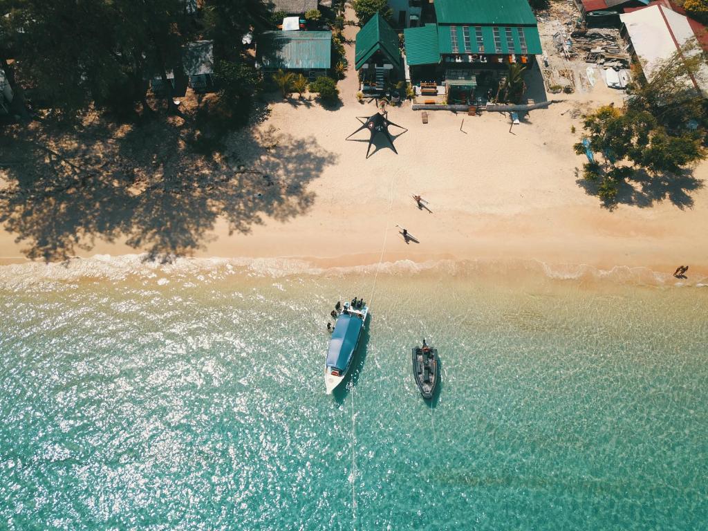 Tioman Cabana Bed & Breakfast photo 1