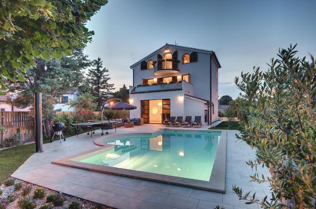 Villa Andrija Family Dream with heating pool at the sea photo 1