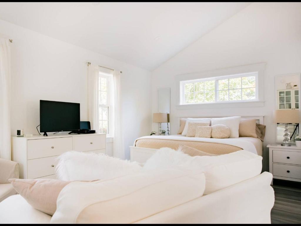 Mahone Bay Hide-Away photo 2