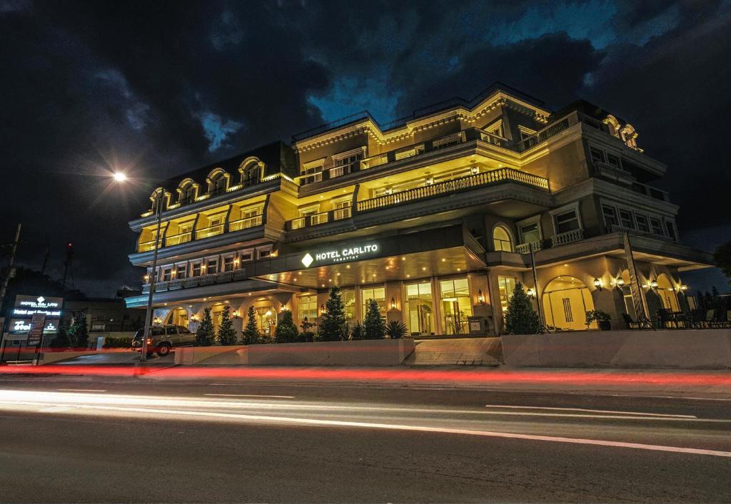 Hotel Carlito Tagaytay photo 2