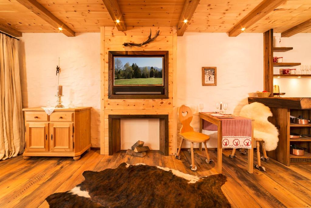 Chalet Harmonie - Tap to explore photos