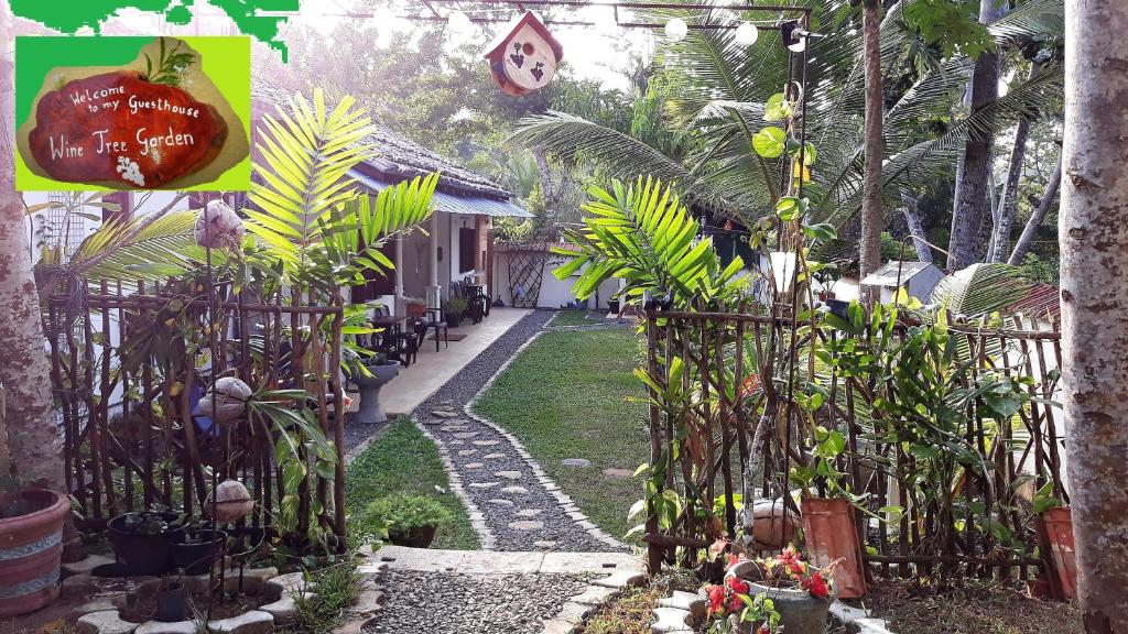 Wine Tree Garden Guesthouse photo 2