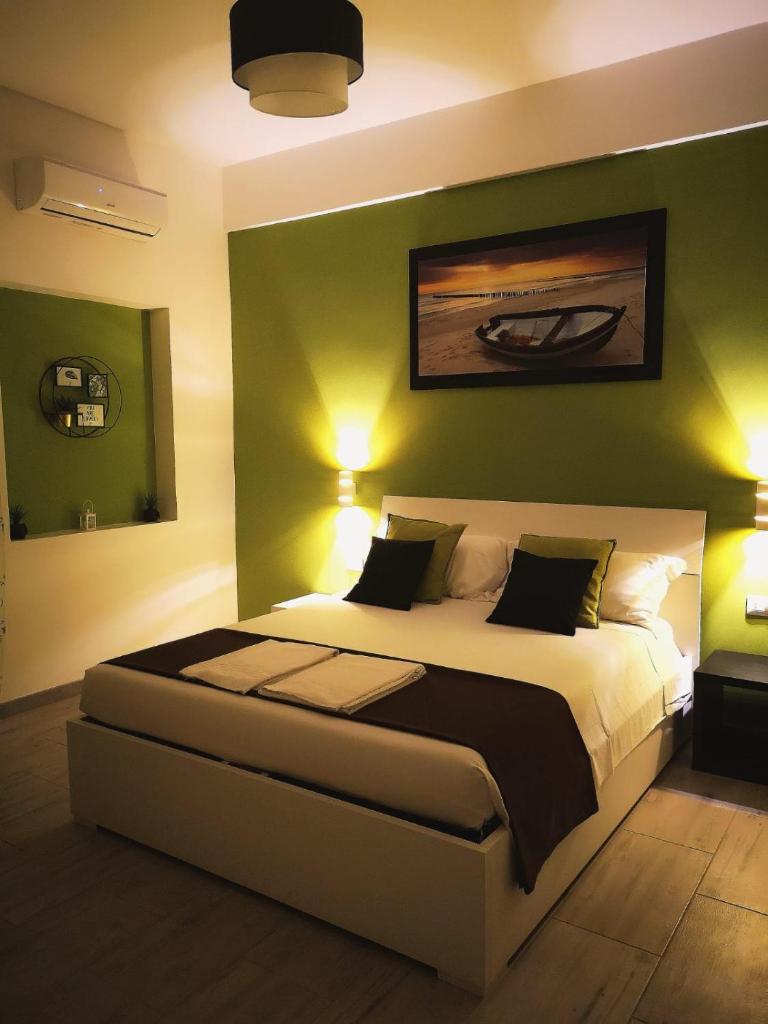 The Royals Room Type - Double Room with Balcony