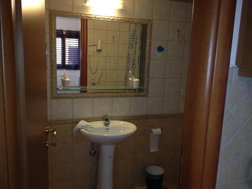 Villa Akros and Suites photo 2