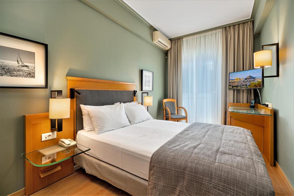 Plaka Hotel photo 4