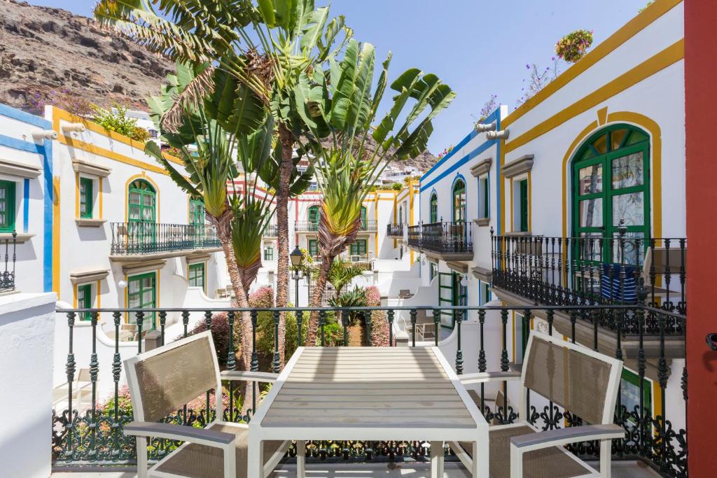 Apartamentos LIVVO Puerto de Mogán photo 2