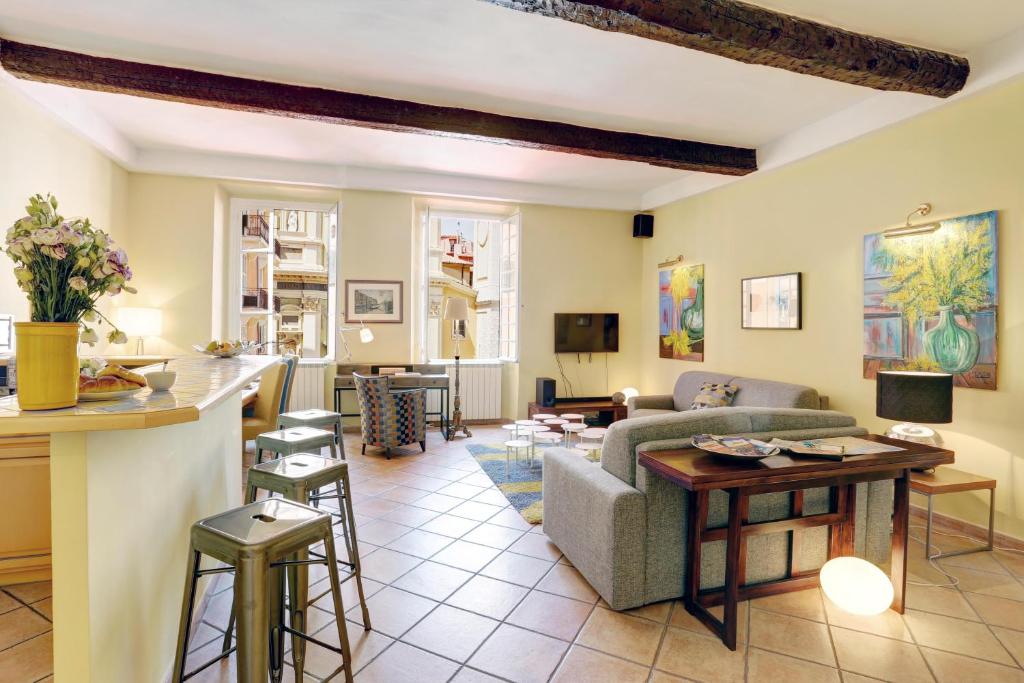 FONTAINE - CHARMING PROVENCAL, Clim, 6 GUEST, OLD TOWN NICE photo 1