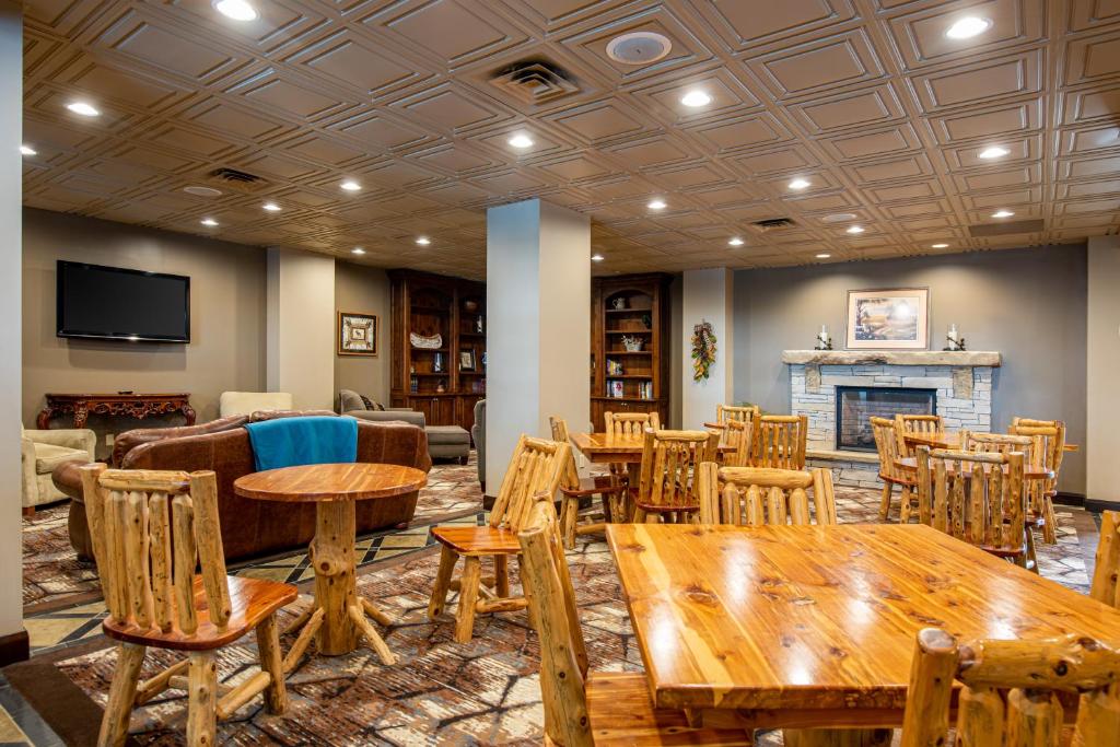 Lodge of the Ozarks photo 3