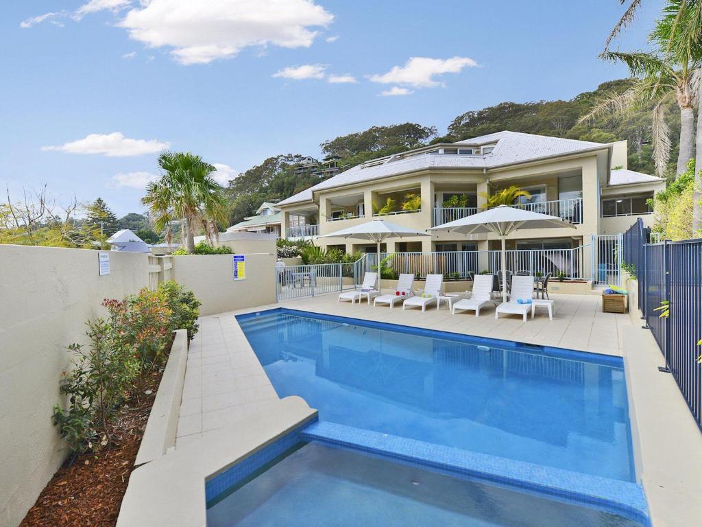 Poolside at Iluka Resort Apartments photo 1