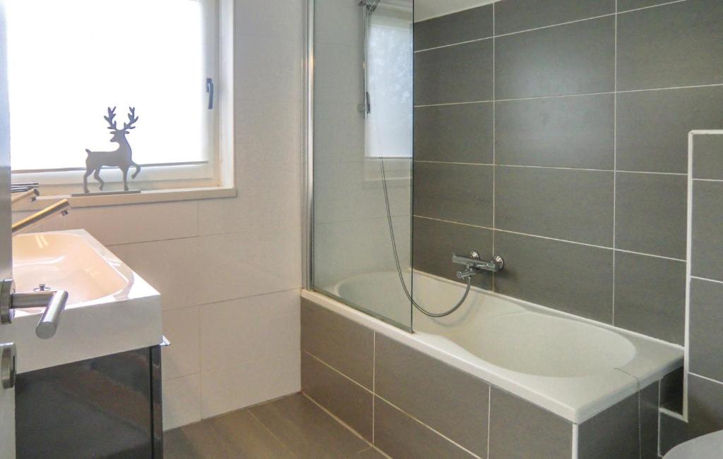 Nice Home In Wibrin With 3 Bedrooms And Wifi photo 4