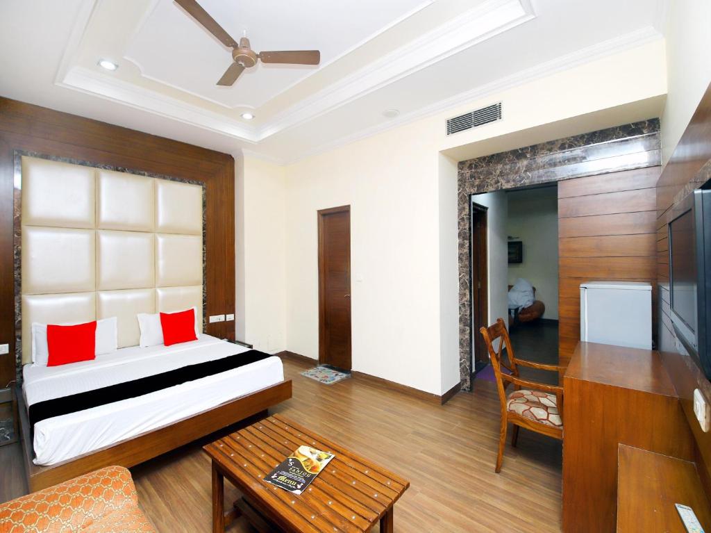 Трехместный (Трехместный номер «Комфорт»), Hotel Sanjog International