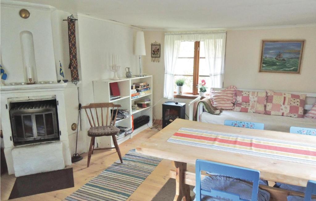 Awesome Home In Forserum With 2 Bedrooms photo 2