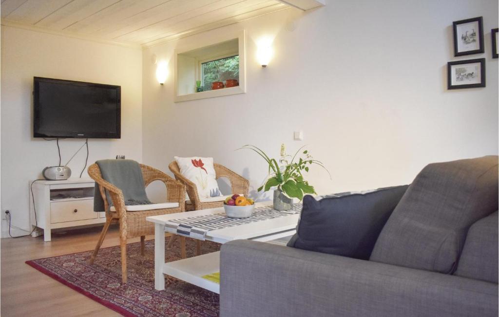 Nice Home In Lttorp With 1 Bedrooms And Wifi photo 2