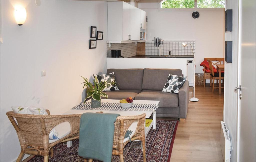 Nice Home In Lttorp With 1 Bedrooms And Wifi photo 4