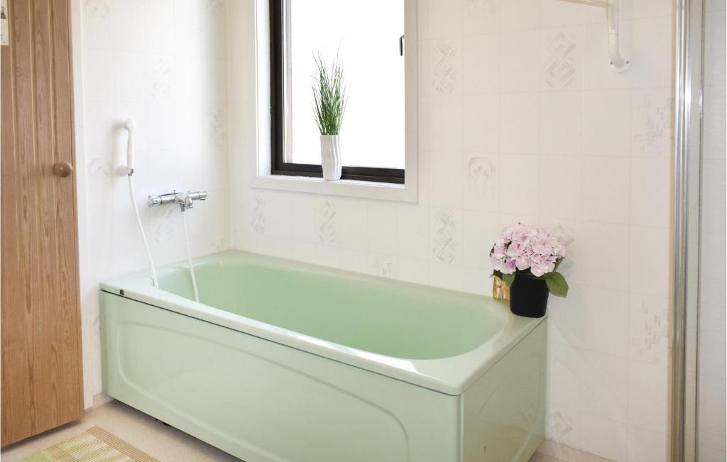 Stunning Home In Bruzaholm With 4 Bedrooms And Sauna photo 1