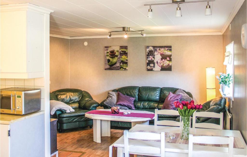 Amazing Home In Nttraby With 2 Bedrooms And Internet photo 3