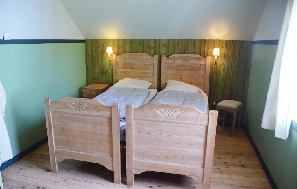 Stunning Home In Nordmarkshyttan With 3 Bedrooms And Wifi photo 3