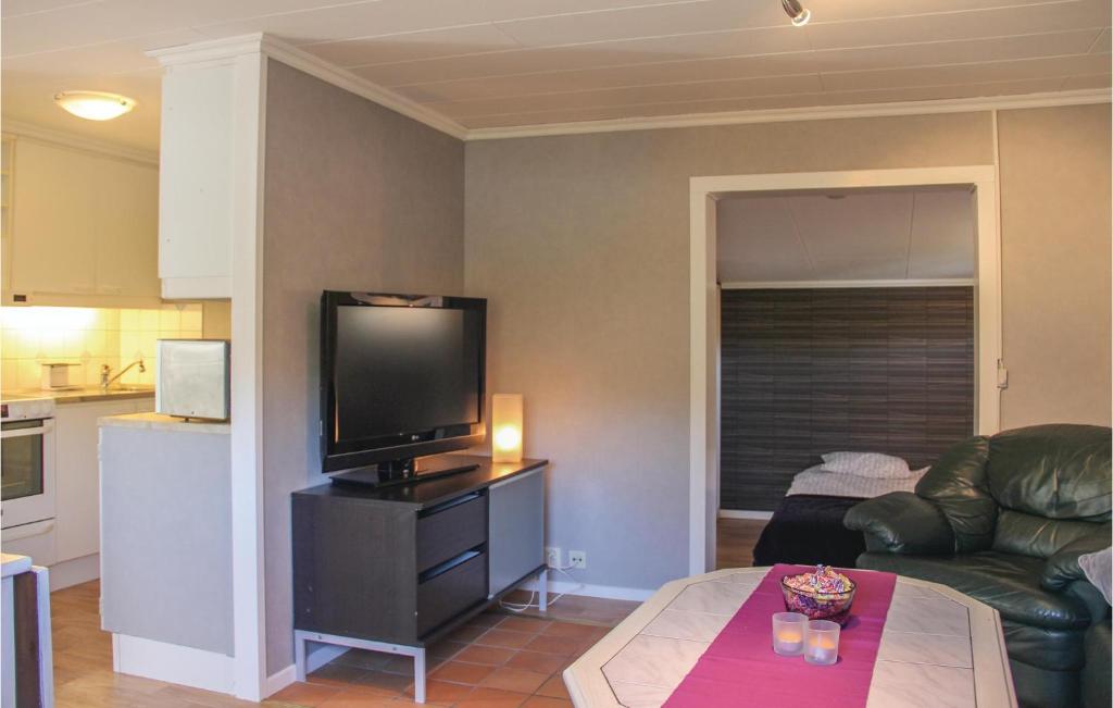 Amazing Home In Nttraby With 2 Bedrooms And Internet photo 4