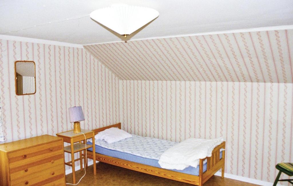 Awesome Home In Linneryd With 3 Bedrooms photo 1