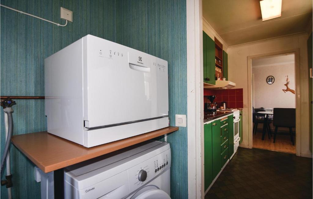 Stunning Home In Sjtorp With 1 Bedrooms And Wifi photo 1