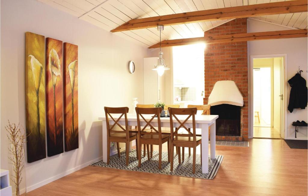 Stunning Home In Timmernabben With 3 Bedrooms And Wifi photo 3