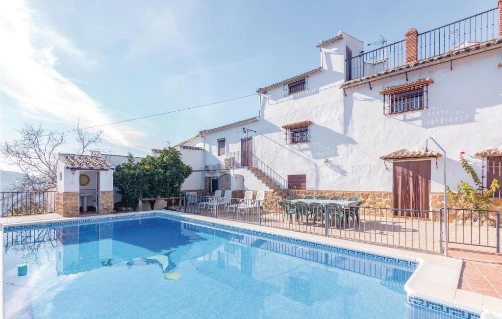 Stunning Home In Iznjar With 8 Bedrooms, Private Swimming Pool And Outdoor Swimming Pool