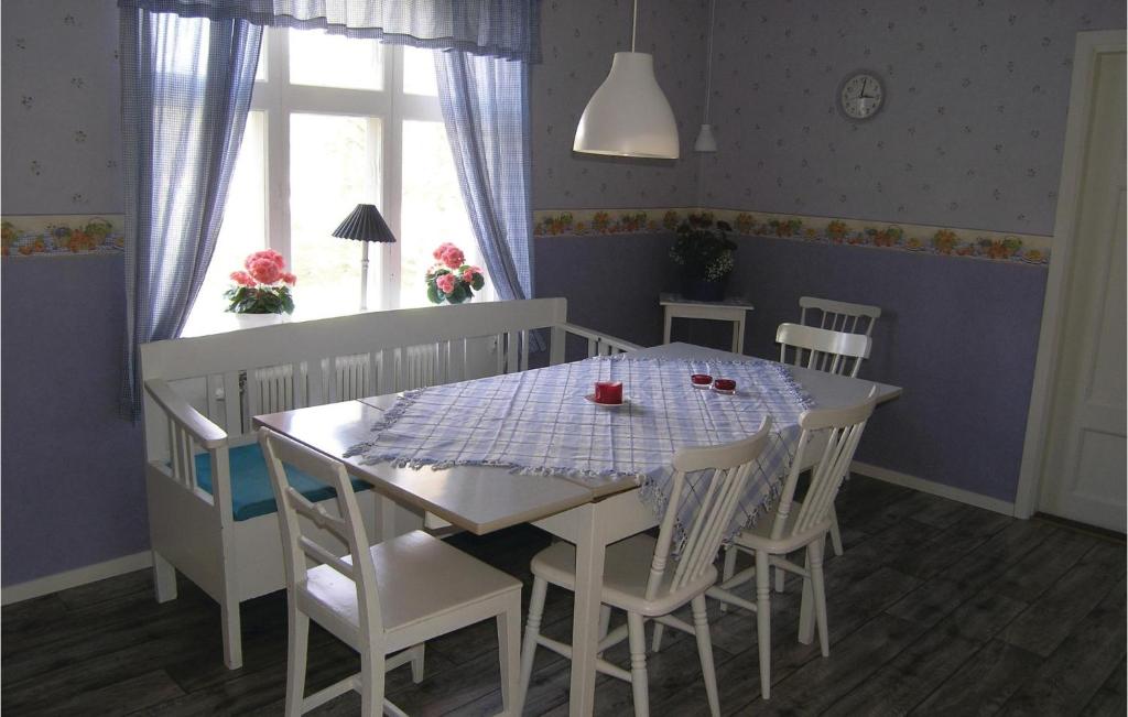 Beautiful Home In Lngaryd With 2 Bedrooms photo 2