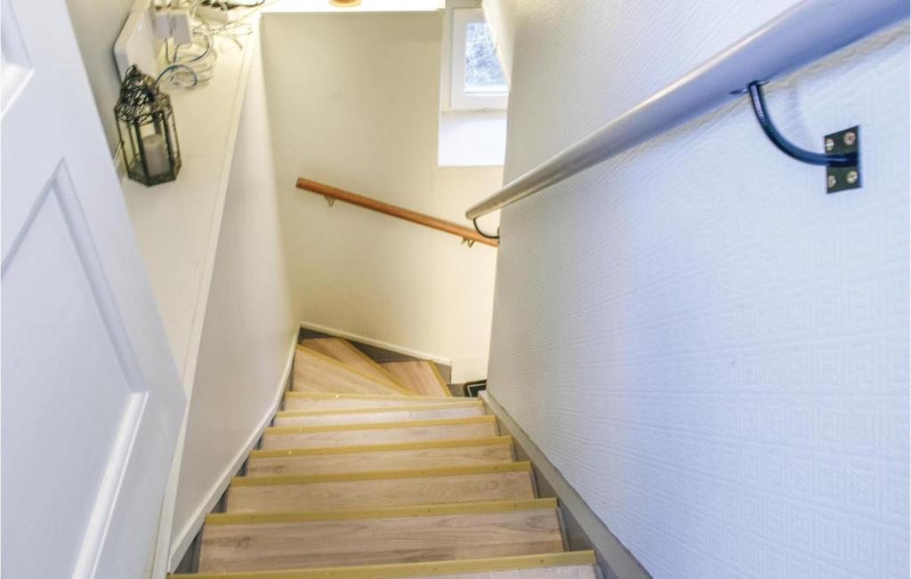 Awesome Home In Hultsfred With 5 Bedrooms, Sauna And Wifi photo 1