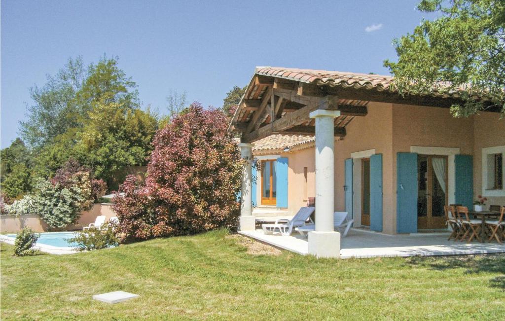 Awesome Home In Roussillon With 3 Bedrooms, Wifi And Outdoor Swimming Pool photo 3
