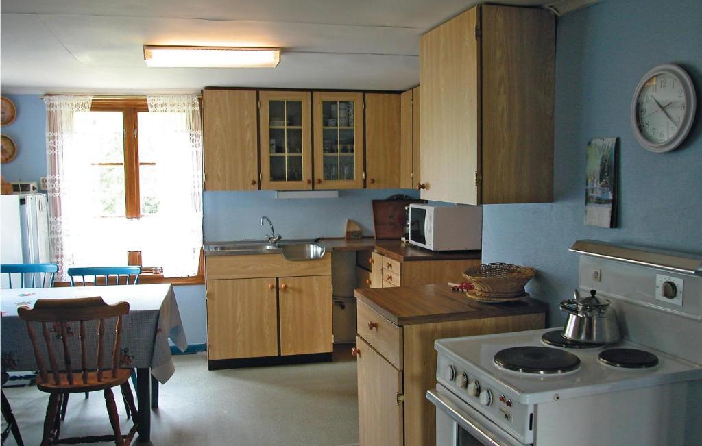 Beautiful Home In mli With 4 Bedrooms photo 2