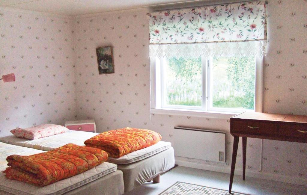 Beautiful Home In Tcksfors With 2 Bedrooms photo 3