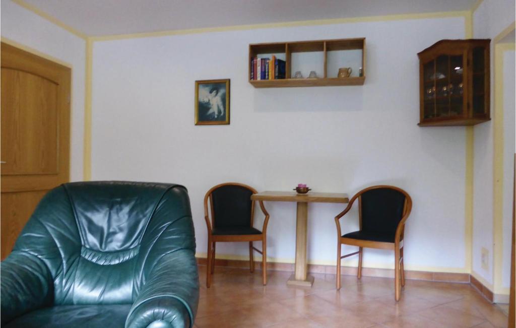 Awesome Apartment In Freiberg With 1 Bedrooms And Wifi photo 3