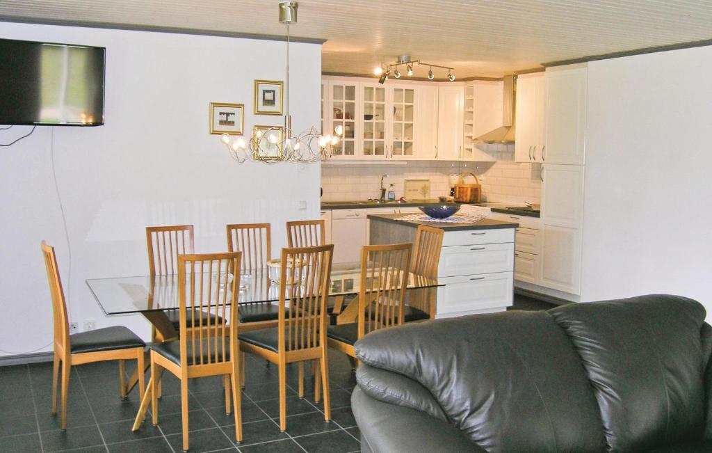 Stunning home in Vittaryd with 4 Bedrooms, Sauna and WiFi photo 1