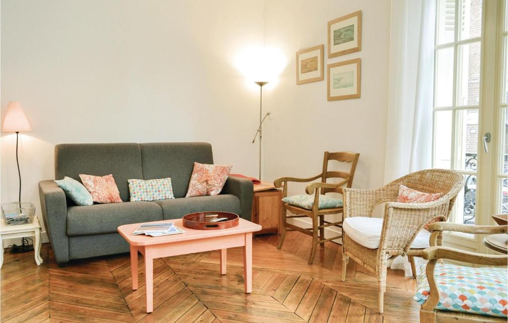 Amazing Apartment In Mers-les-bains With 2 Bedrooms And Wifi