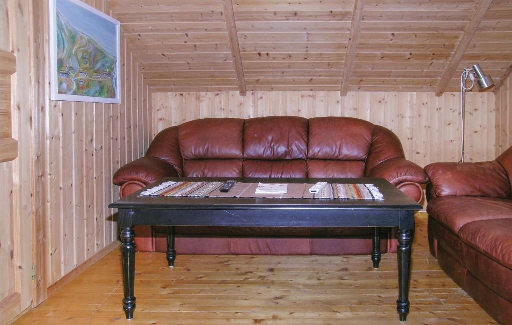Nice Home In Eresfjord With 2 Bedrooms photo 4