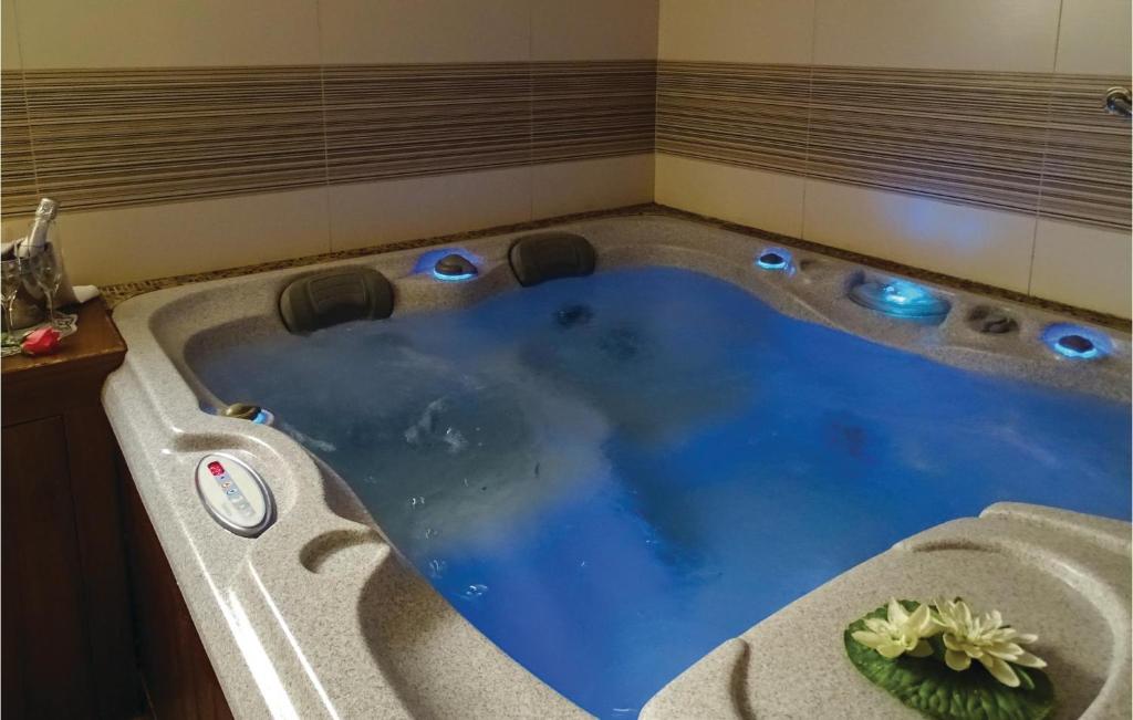 Amazing Apartment In Lasko With 2 Bedrooms, Wifi And Outdoor Swimming Pool photo 4