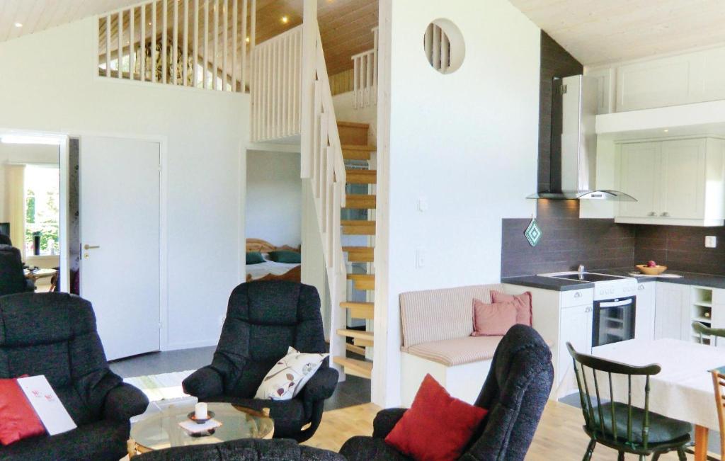 Nice Home In Vetlanda With 2 Bedrooms photo 3