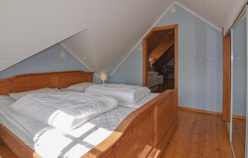 Stunning Home In Munkedal With 2 Bedrooms And Wifi photo 1