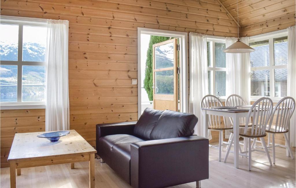Amazing Home In Vallavik With 3 Bedrooms And Wifi photo 4