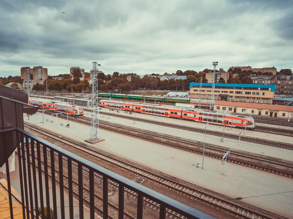 Двухместный (Двухместный номер с 1 кроватью, вид на железную дорогу), Railway Hotel & Apartments