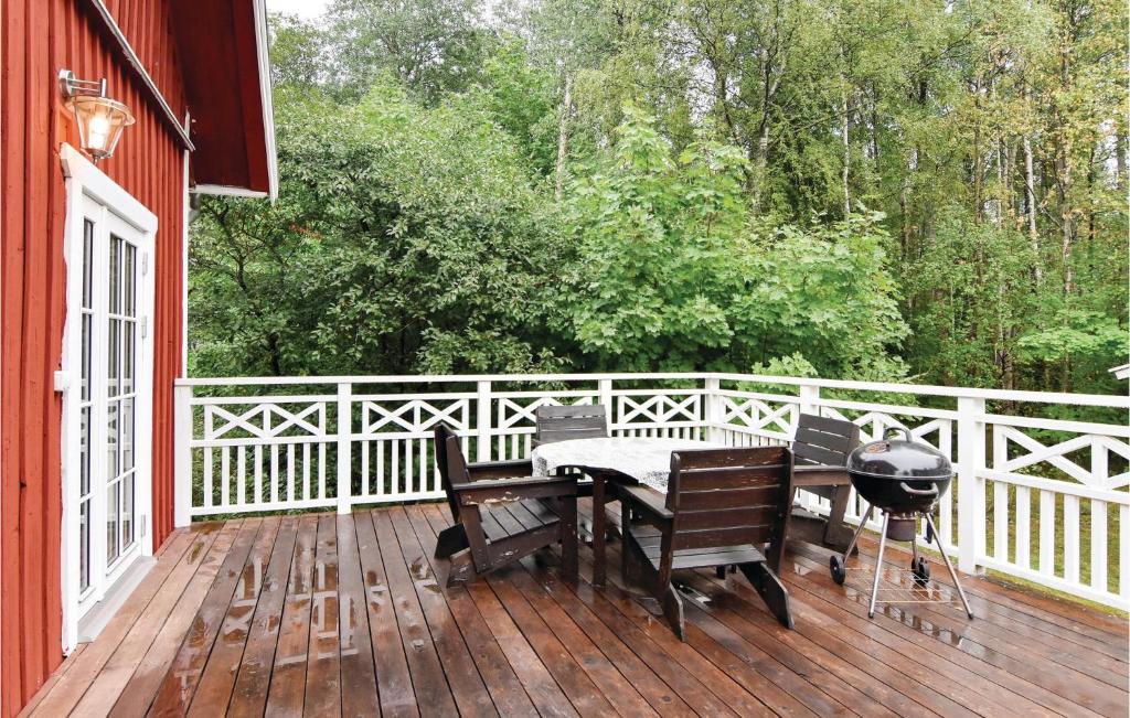 Nice Home In lgars With 2 Bedrooms And Wifi photo 1