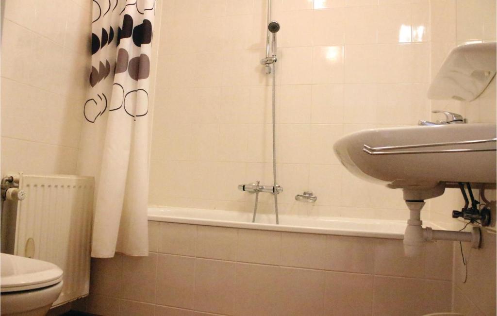 Beautiful Apartment In Breskens With 1 Bedrooms And Wifi photo 3