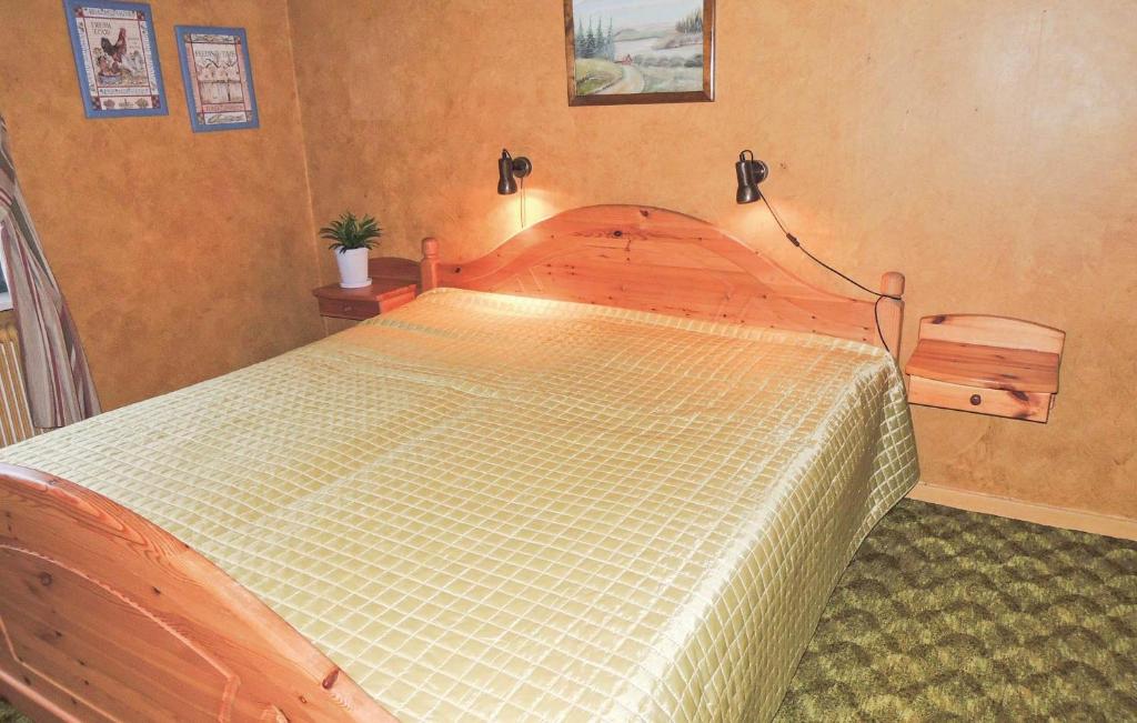 Awesome Apartment In Ullared With 2 Bedrooms And Wifi photo 3