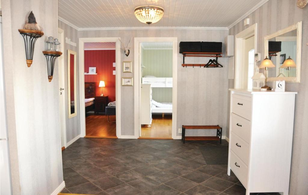 Beautiful Home In Svanskog With 2 Bedrooms And Wifi photo 3