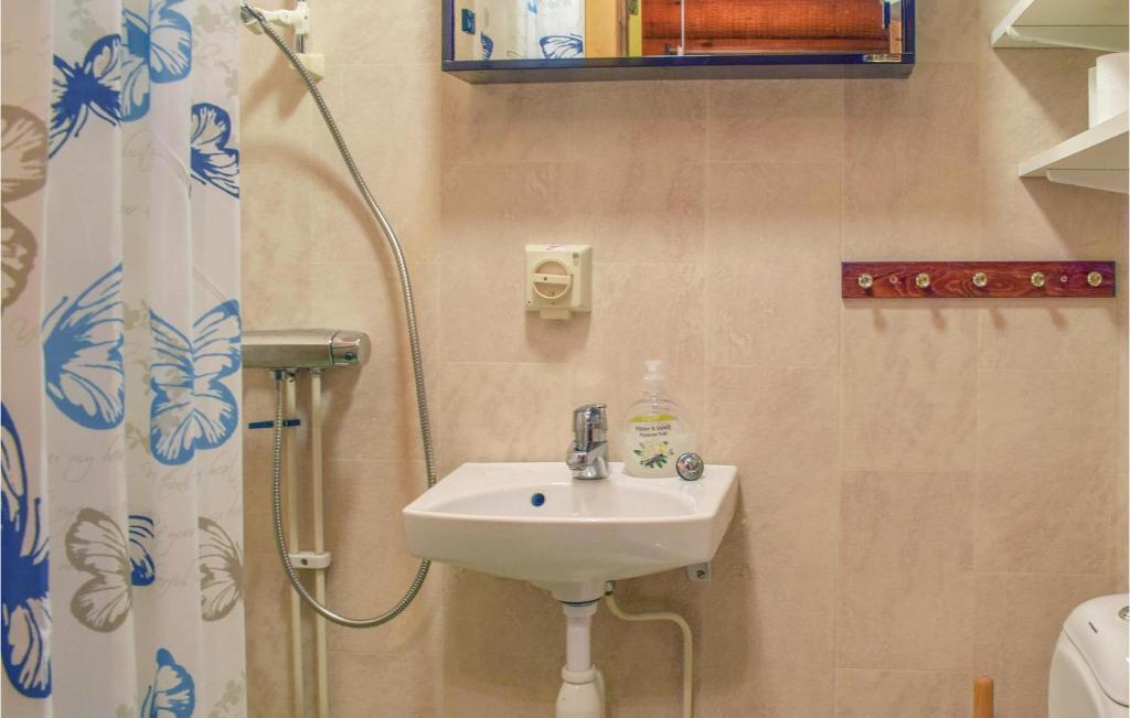 Beautiful Home In Hgsby With 2 Bedrooms photo 1