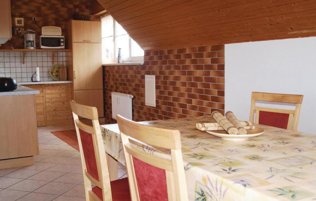 Stunning Apartment In Mirow Ot Qualzow With 2 Bedrooms photo 3