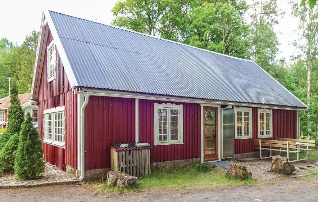 Beautiful Home In Eringsboda With 5 Bedrooms And Wifi photo 1