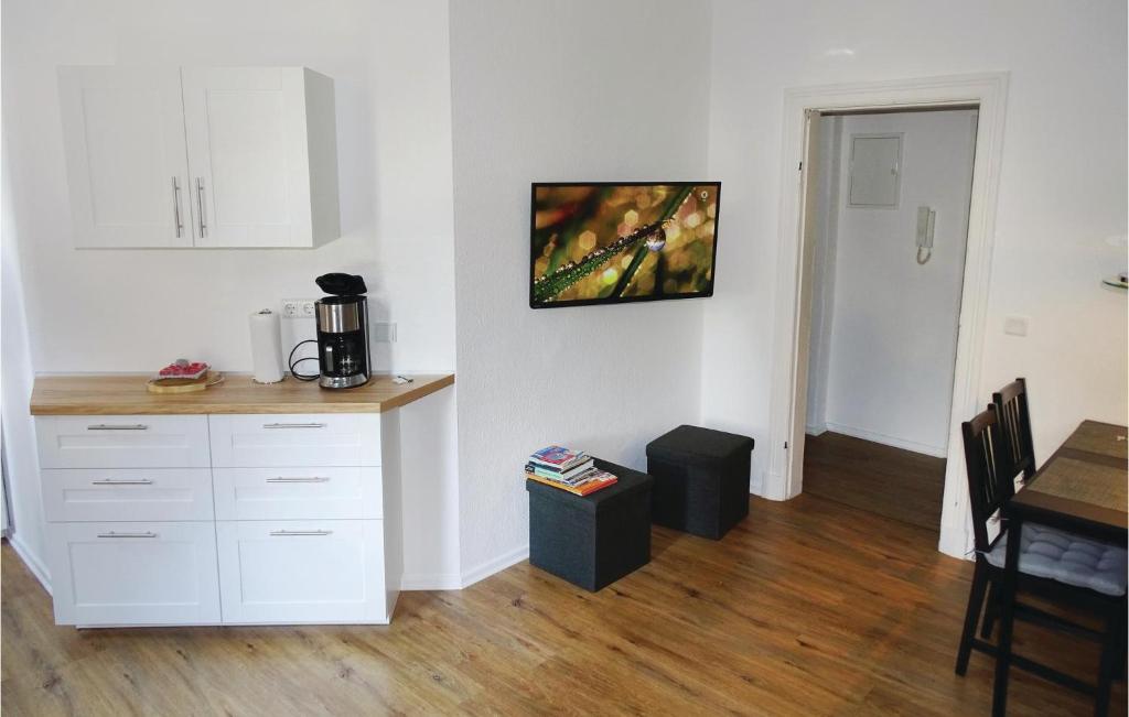 Awesome Apartment In Wismar With 2 Bedrooms And Wifi photo 2